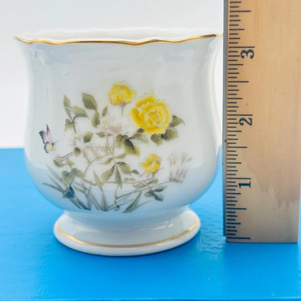 Vintage Takahashi San Francisco Porcelain Yellow Rose Butterfly Mini Vase Japan